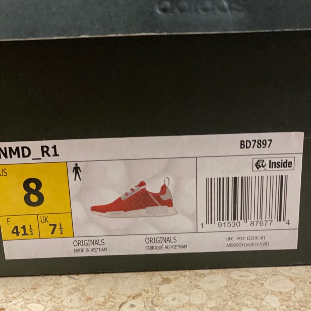 Adidas NMD R1 - Picture 6 of 9